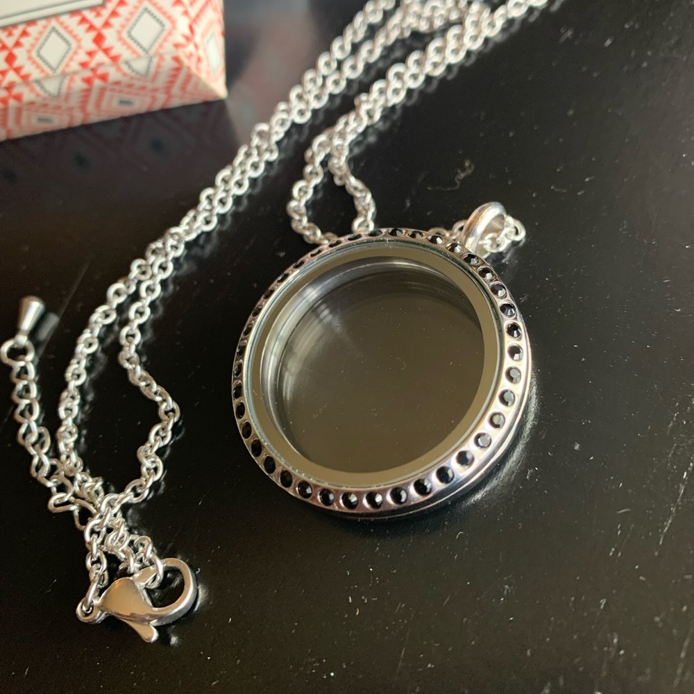South Hill Designs Locket Silver with Black swarovski crystals